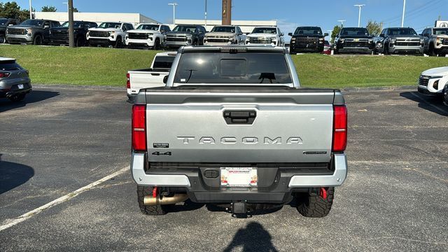 2025 Toyota Tacoma 4WD TRD Sport Hybrid Double Cab 5' Bed Automatic - 23075444 - 5