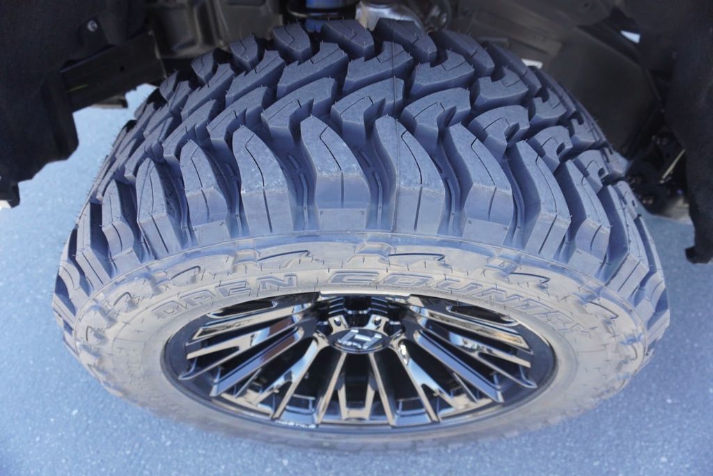 2025 Toyota Tacoma 4WD TRD TACOMA - 23039675 - 17