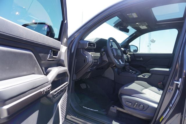 2025 Toyota Tacoma 4WD TRD TACOMA - 23039675 - 18
