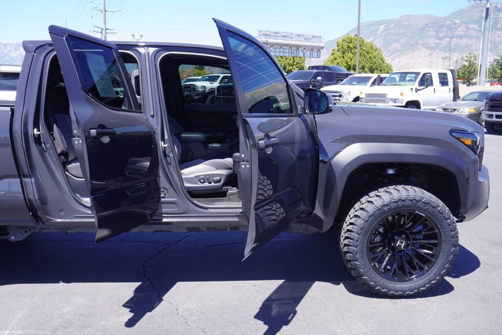 2025 Toyota Tacoma 4WD TRD TACOMA - 23039675 - 23