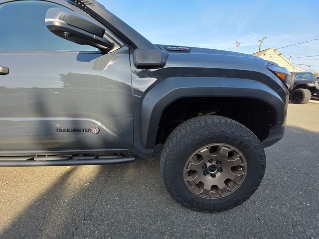 2025 Toyota Tacoma Hybrid Trailhunter - 22941596 - 17
