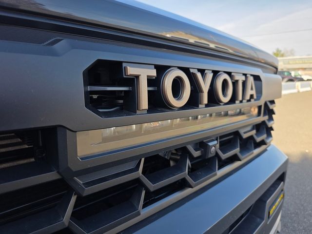 2025 Toyota Tacoma Hybrid Trailhunter - 22941596 - 19