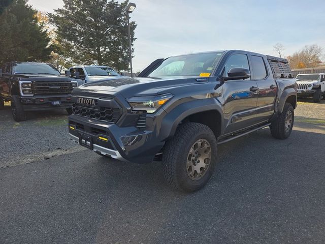 2025 Toyota Tacoma Hybrid Trailhunter - 22941596 - 2