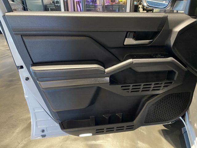 2025 Toyota Tacoma i-FORCE MAX Double Cab LocalTrade/TRDSport/Hybrid/TRDSportPremiumPkg/TonneauCover - 23095045 - 13