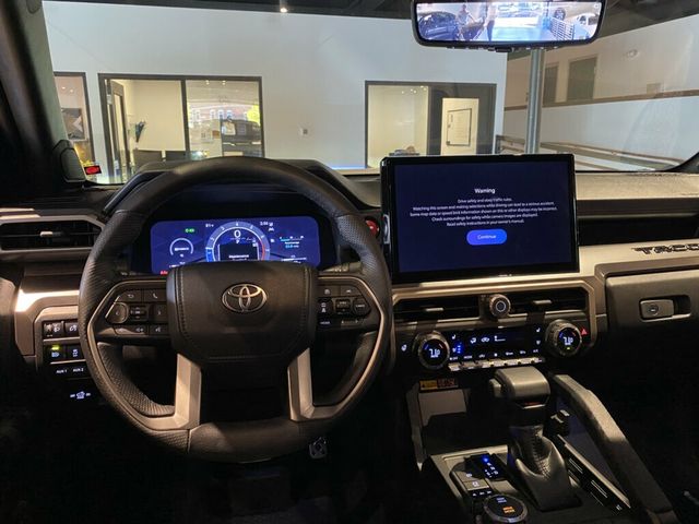 2025 Toyota Tacoma i-FORCE MAX Double Cab LocalTrade/TRDSport/Hybrid/TRDSportPremiumPkg/TonneauCover - 23095045 - 16