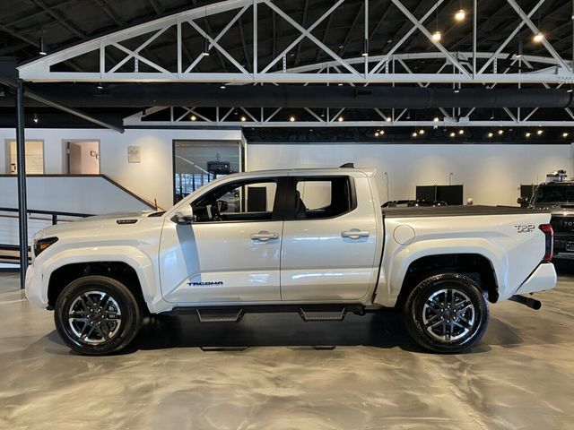 2025 Toyota Tacoma i-FORCE MAX Double Cab LocalTrade/TRDSport/Hybrid/TRDSportPremiumPkg/TonneauCover - 23095045 - 1