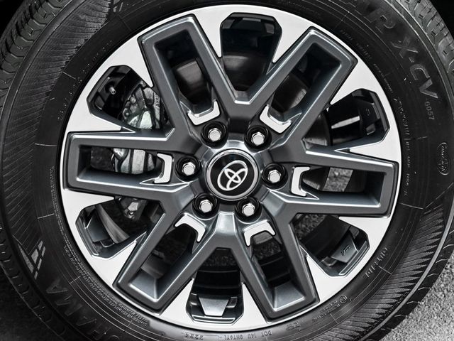 2025 Toyota Tundra Limited - 22870644 - 9