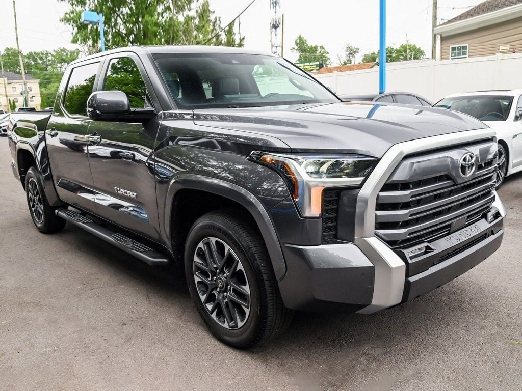 2025 Toyota Tundra Limited photo 3