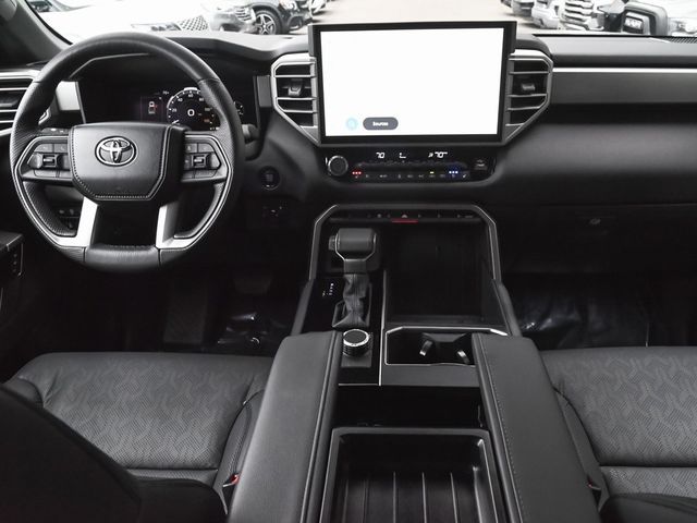 2025 Toyota Tundra Limited - 22870644 - 33