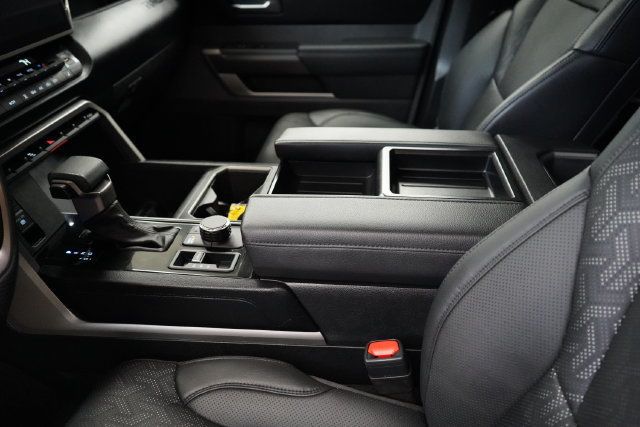 2025 Toyota Tundra SR5 - 23094007 - 32