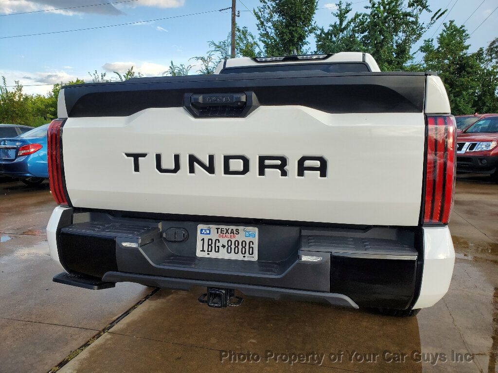 2025 Toyota Tundra SR5 CrewMax photo 10