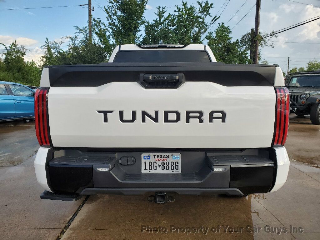 2025 Toyota Tundra SR5 CrewMax photo 11