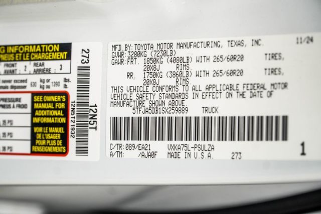 2025 Toyota Tundra 4WD Limited CrewMax 5.5' Bed - 22997021 - 41