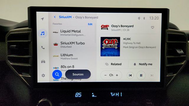 2025 Toyota Tundra 4WD Limited CrewMax 5.5' Bed with Pano Roof, PVM & JBL Premium Audio - 22963393 - 17