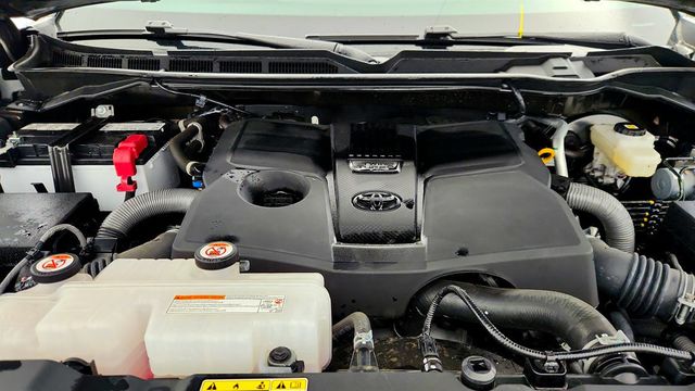 2025 Toyota Tundra 4WD Limited CrewMax 5.5' Bed with Pano Roof, PVM & JBL Premium Audio - 22963393 - 25