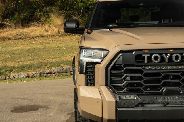 2025 Toyota Tundra 4WD LocalTrade/TRD-Pro-PanoramicSunroof/DynamicRadarCruiseControl - 23101440 - 14