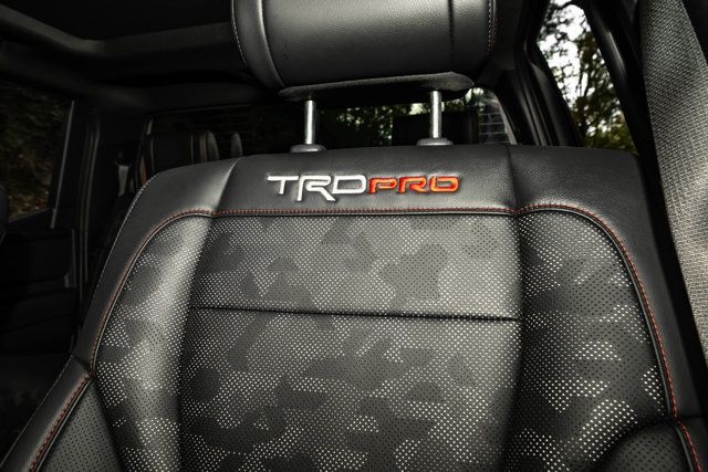 2025 Toyota Tundra 4WD LocalTrade/TRD-Pro-PanoramicSunroof/DynamicRadarCruiseControl - 23101440 - 27