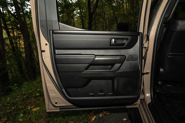 2025 Toyota Tundra 4WD LocalTrade/TRD-Pro-PanoramicSunroof/DynamicRadarCruiseControl - 23101440 - 29