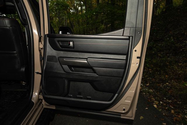 2025 Toyota Tundra 4WD LocalTrade/TRD-Pro-PanoramicSunroof/DynamicRadarCruiseControl - 23101440 - 34