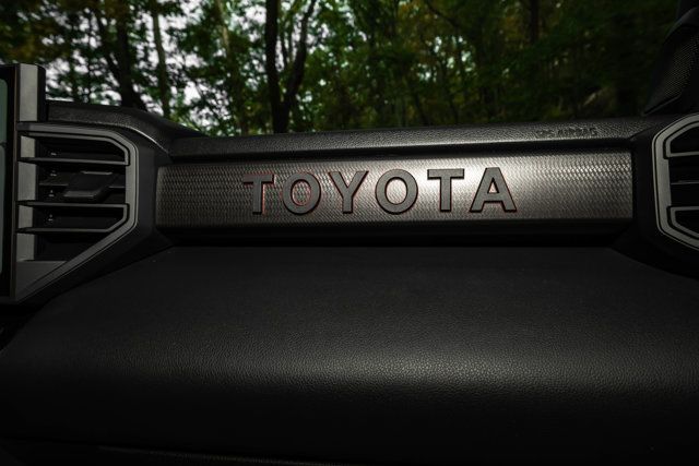 2025 Toyota Tundra 4WD LocalTrade/TRD-Pro-PanoramicSunroof/DynamicRadarCruiseControl - 23101440 - 37