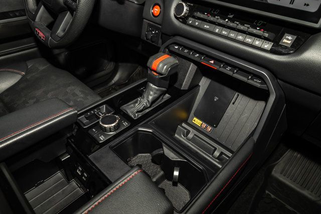 2025 Toyota Tundra 4WD LocalTrade/TRD-Pro-PanoramicSunroof/DynamicRadarCruiseControl - 23101440 - 38