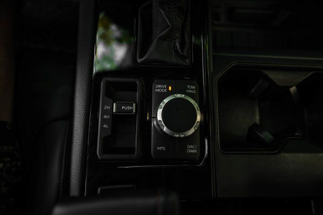 2025 Toyota Tundra 4WD LocalTrade/TRD-Pro-PanoramicSunroof/DynamicRadarCruiseControl - 23101440 - 54