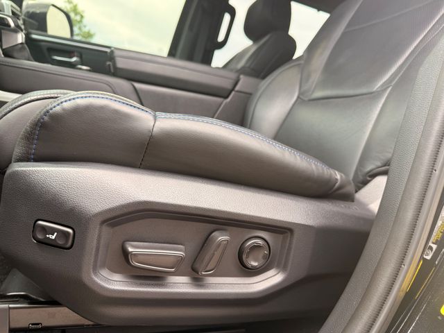 2025 Toyota Tundra 4WD PLATINUM 4X4 - 23062071 - 12