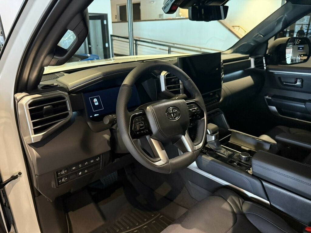 2025 Toyota Tundra 4WD Platinum/4x4/HeadUpDisplay/Htd&CldMassagingSeats/HtdSteerWheel - 22769386 - 9