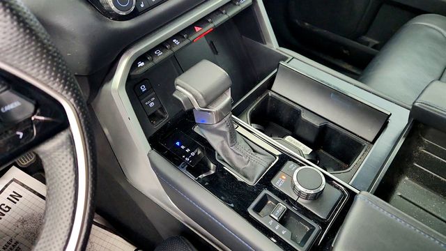 2025 Toyota Tundra 4WD Platinum CrewMax 5.5' Bed - 23008183 - 14