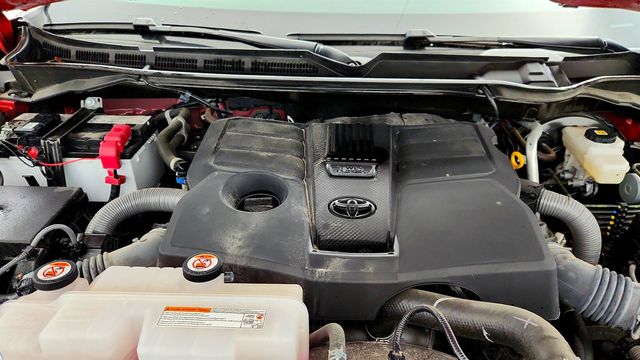 2025 Toyota Tundra 4WD Platinum CrewMax 5.5' Bed - 23008183 - 22