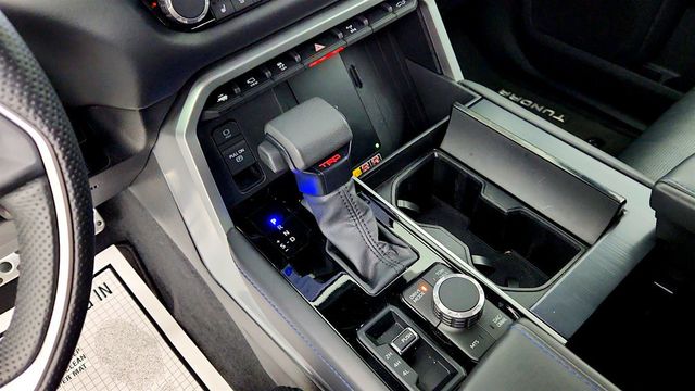 2025 Toyota Tundra 4WD Platinum CrewMax 5.5' Bed w/ TRD Off-Road Package - 23079150 - 17