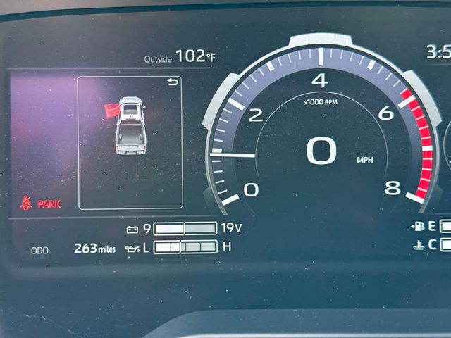 2025 Toyota Tundra 4WD Platinum Hybrid CrewMax 5.5' Bed - 23040338 - 16