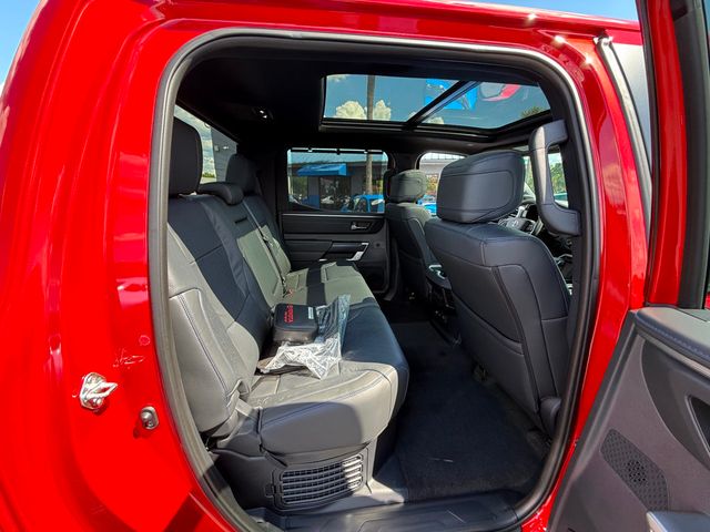 2025 Toyota Tundra 4WD Platinum Hybrid CrewMax 5.5' Bed - 23040338 - 32