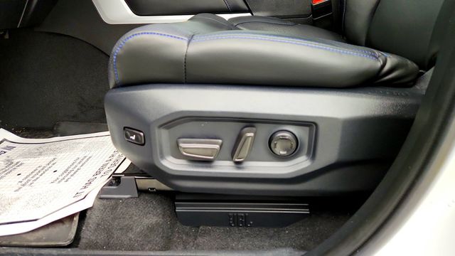 2025 Toyota Tundra 4WD Platinum Hybrid CrewMax 5.5' Bed w/ Pwr Running Boards & HUD - 23094119 - 11