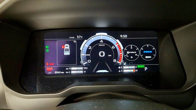 2025 Toyota Tundra 4WD Platinum Hybrid CrewMax 5.5' Bed w/ Pwr Running Boards & HUD - 23094119 - 13