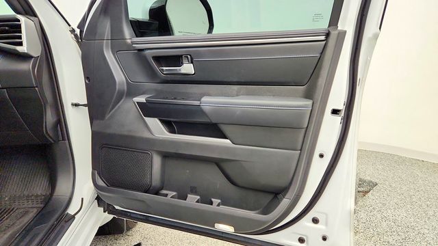 2025 Toyota Tundra 4WD Platinum Hybrid CrewMax 5.5' Bed w/ Pwr Running Boards & HUD - 23094119 - 22