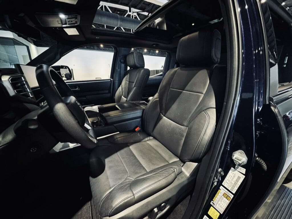 2025 Toyota Tundra 4WD Platinum/Hybrid/Heated&CooledSeats/PanoSunroof/HeadsUpDisplay - 23065413 - 10