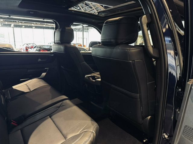 2025 Toyota Tundra 4WD Platinum/Hybrid/Heated&CooledSeats/PanoSunroof/HeadsUpDisplay - 23065413 - 23