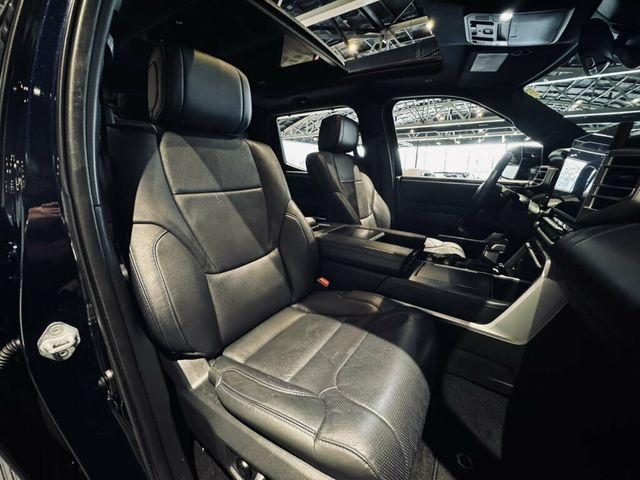 2025 Toyota Tundra 4WD Platinum/Hybrid/Heated&CooledSeats/PanoSunroof/HeadsUpDisplay - 23065413 - 27