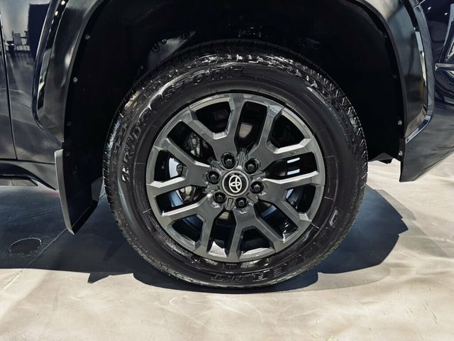 2025 Toyota Tundra 4WD Platinum/Hybrid/Heated&CooledSeats/PanoSunroof/HeadsUpDisplay - 23065413 - 29