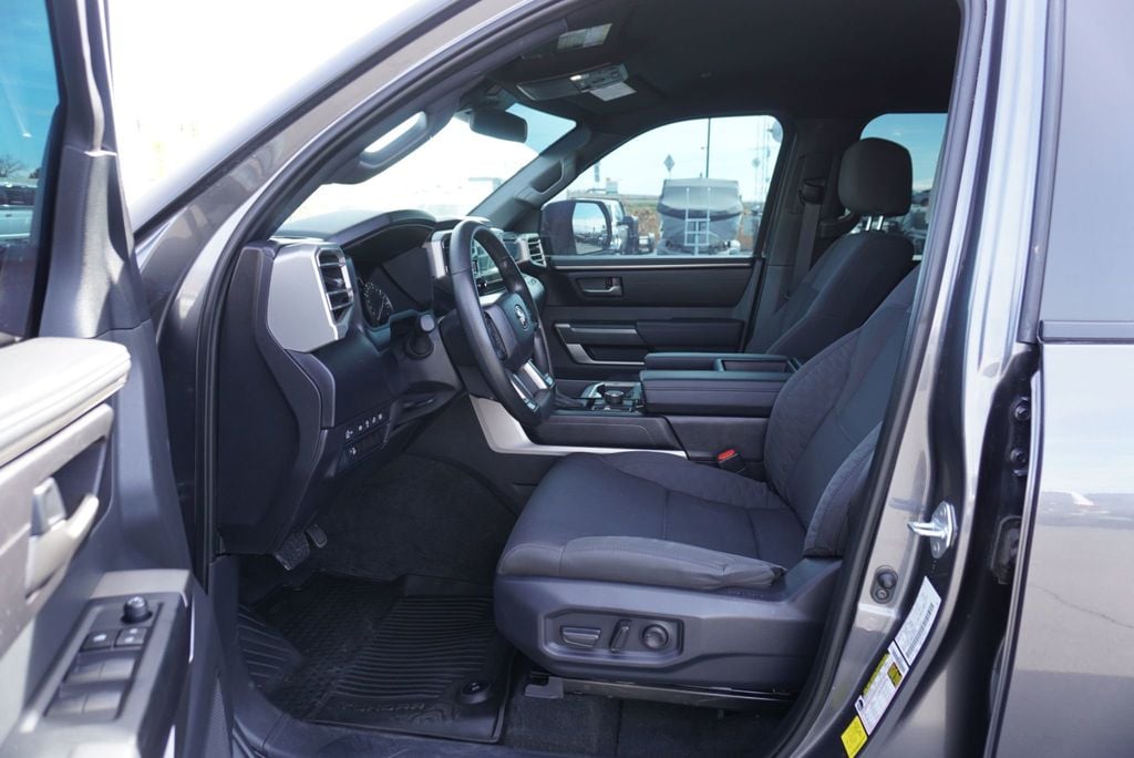 2025 Toyota Tundra 4WD SR5 - 22999133 - 17