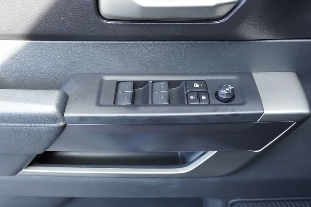 2025 Toyota Tundra 4WD SR5 - 22999133 - 24