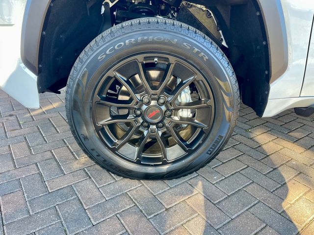 2025 TOYOTA TUNDRA 4WD SR5 - 22975890 - 9