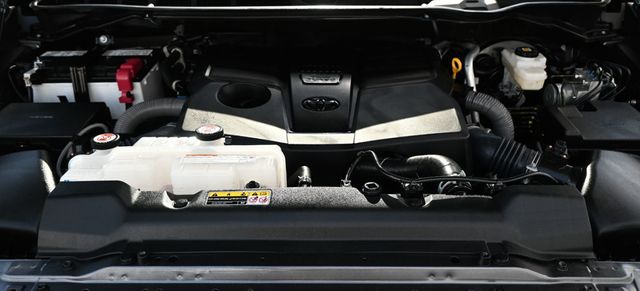 2025 Toyota Tundra 4WD SR5 CrewMax  - 23019321 - 16