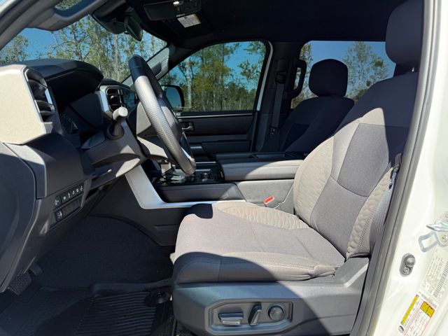 2025 Toyota Tundra 4WD SR5 CrewMax 5.5' Bed - 22995275 - 4