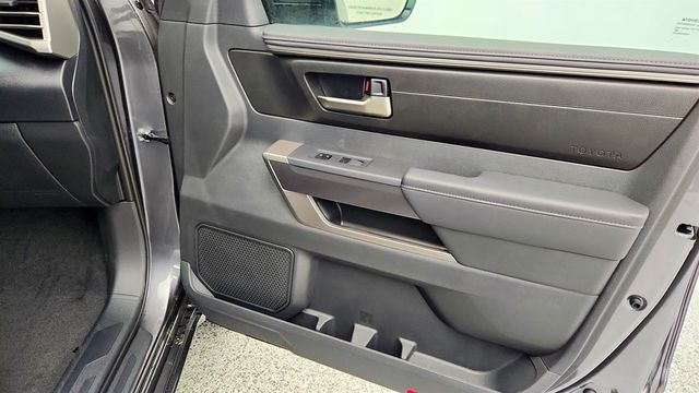 2025 Toyota Tundra 4WD SR5 CrewMax 5.5' Bed with Convenience Package - 22971144 - 23