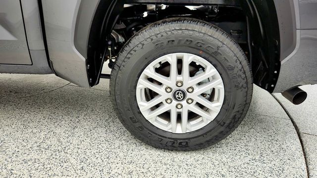 2025 Toyota Tundra 4WD SR5 CrewMax 5.5' Bed with Convenience Package - 22971144 - 8