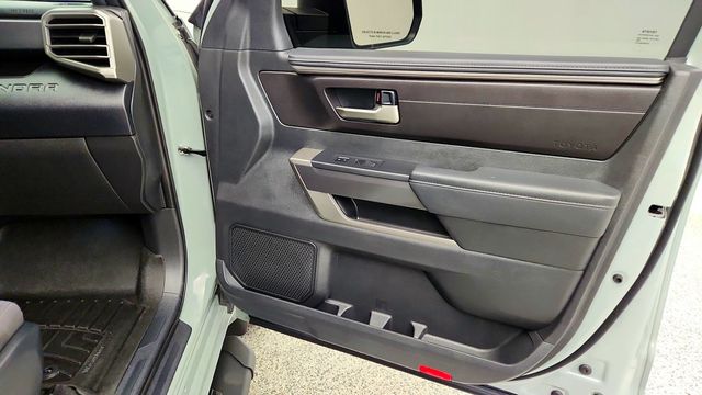 2025 Toyota Tundra 4WD SR5 CrewMax 5.5' Bed w/ TRD Off-Road Package & Running Boards - 23100352 - 23