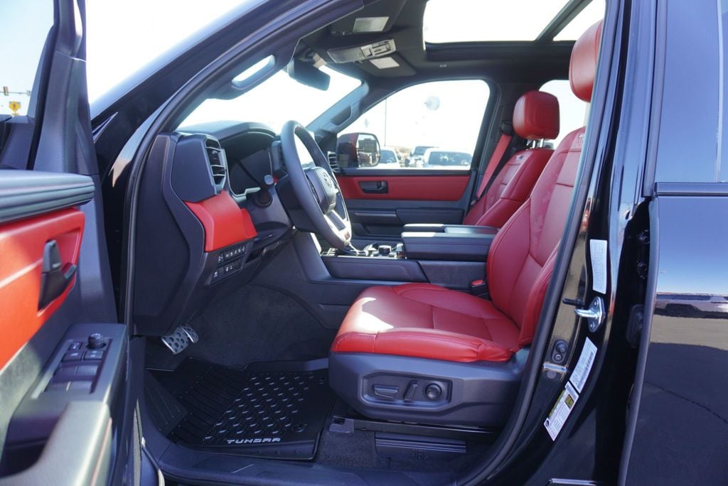 2025 Toyota Tundra 4WD TRD PRO - 22965386 - 22