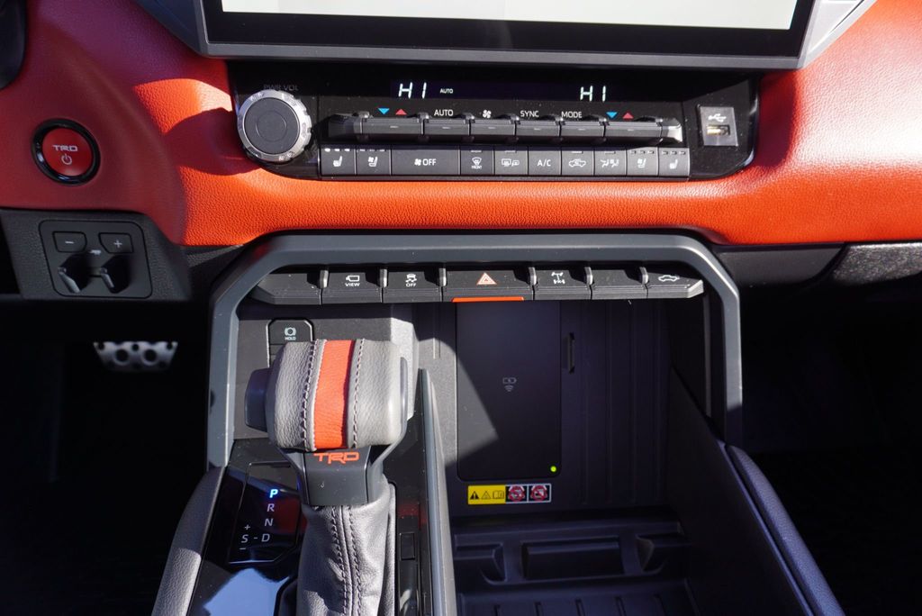 2025 Toyota Tundra 4WD TRD PRO - 22965386 - 41